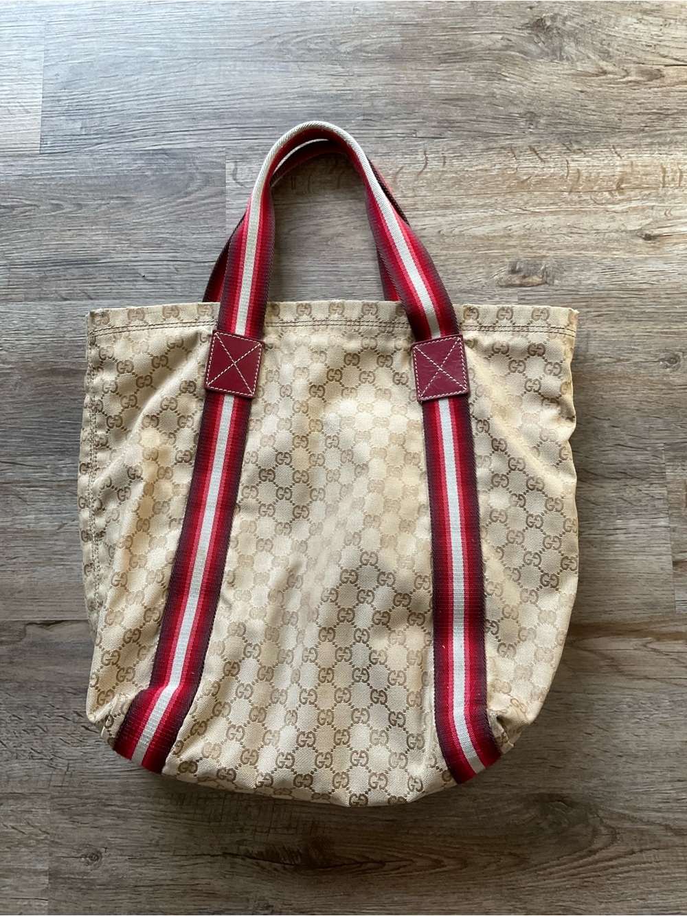 Gucci Beige GG Monogram Canvas Tote with Red Stripe Handles - Picture 6 of 12